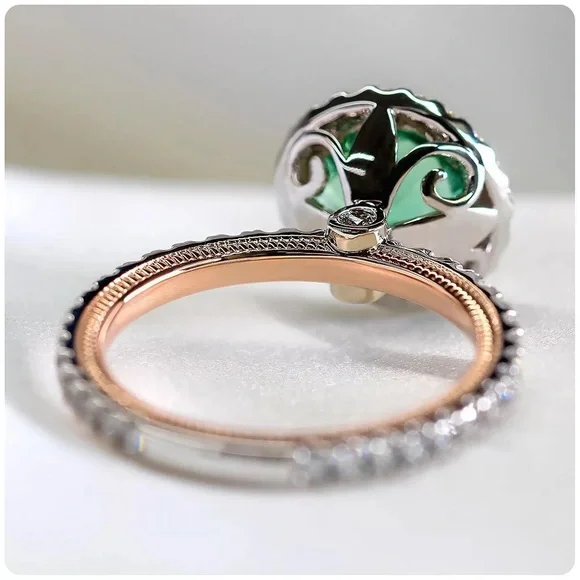 New Women’s Rose Gold Plated Emerald Ring - Picture 3 of 5